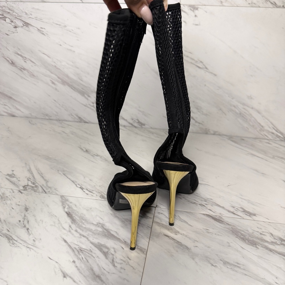Wild Diva Adele Peep Toe Caged Black Mesh Sandal Gold  Heels SZ 7 - Picture 4 of 10